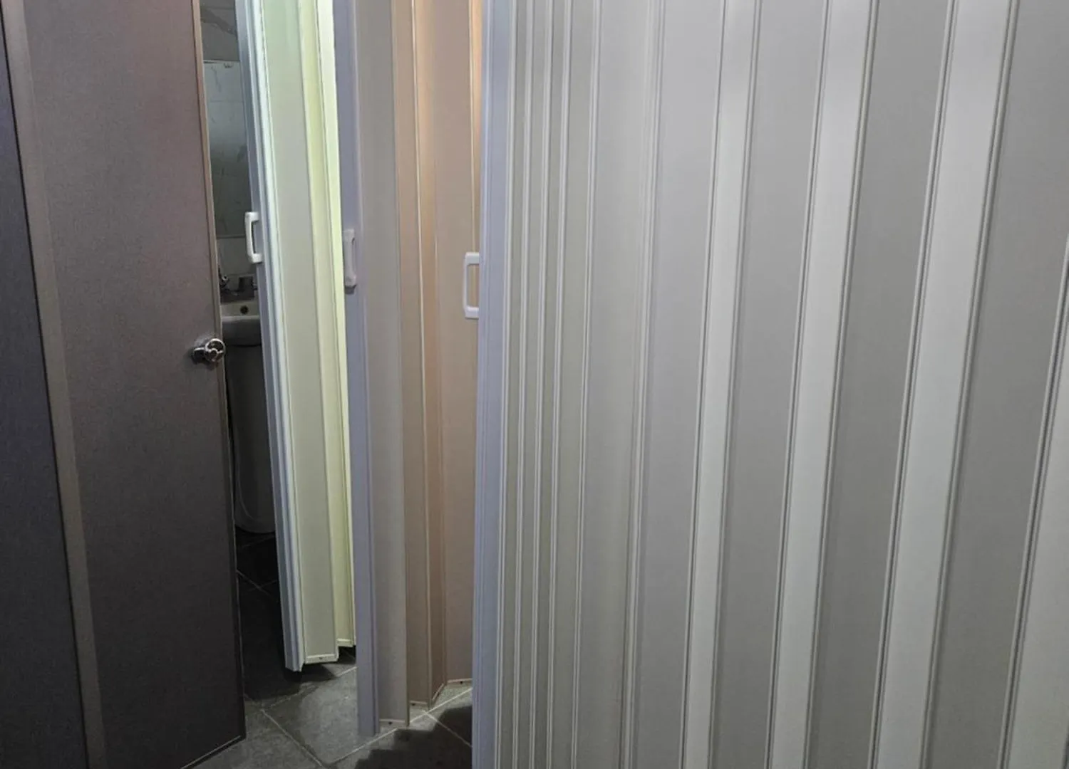 Mokhwatel Hostel Busan South Korea